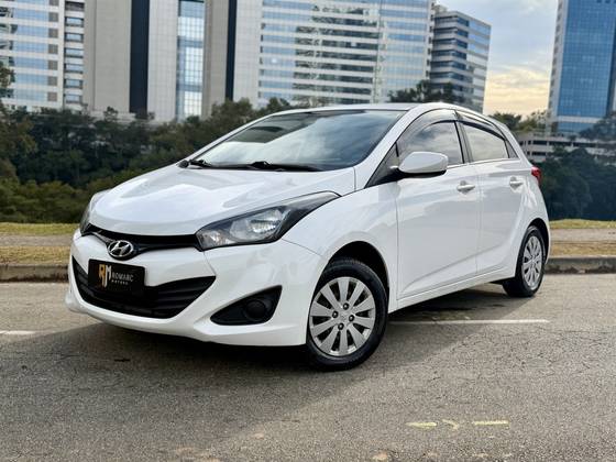 HYUNDAI HB20 1.6 COMFORT PLUS 16V FLEX 4P AUTOMÁTICO HYUNDAI HB20 1.6 COMFORT PLUS 16V FLEX 4P AUTOMÁTICO
